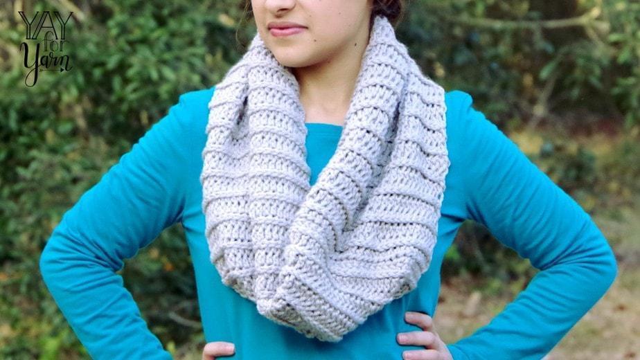 This cowl may look knitted, but it's actually crocheted!