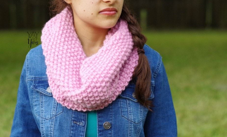 easy seed stitch cowl knitting pattern for beginners